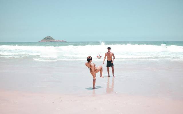 O dia que eu convidei 2 estranhos para fazer um ensaio de casal