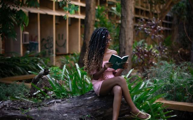 Ensaio feminino na faculdade