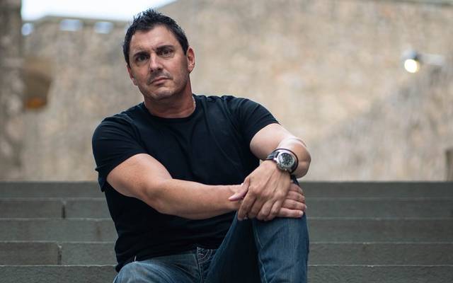 Uma noite de hard rock com Johnny Gioeli marcada por clássicos de Axel Rudi Pell e Hardline