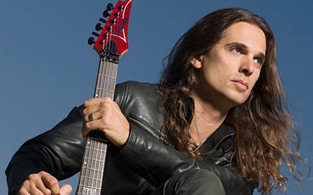 Entrevista com Kiko Loureiro (ex-Angra, ex-Megadeth)