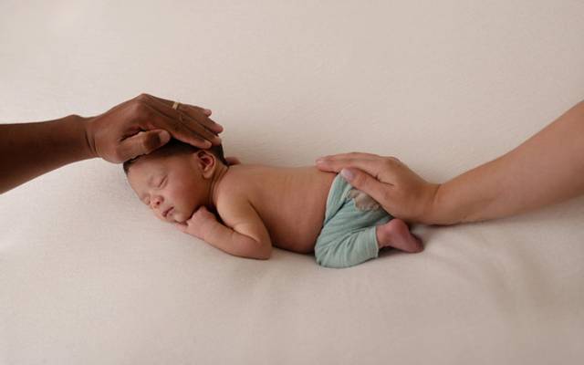 Não quero sair de casa com meu bebê recém-nascido. E agora?