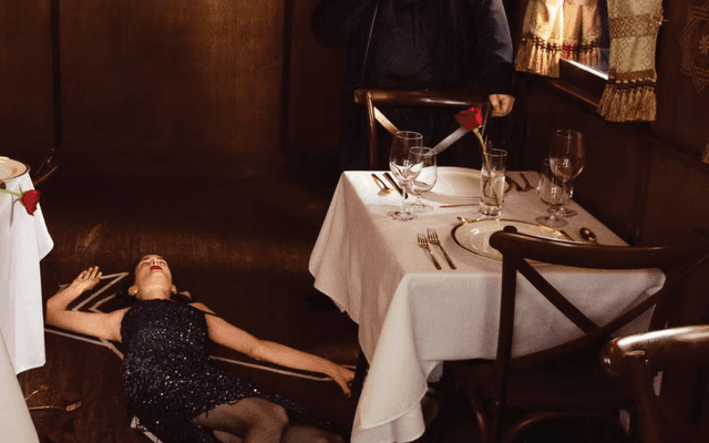 EU TENHO UM LIVRO POLICIAL