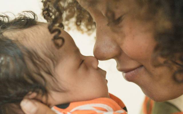 O que levar para um ensaio de acompanhamento de bebê? (Guia para mães)