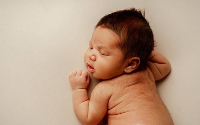 Como preparar-se para uma sessão fotográfica de recém-nascido com Marta Viegas Fotografia, em Linda-a-Velha? 