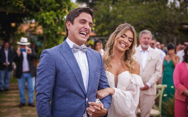 A Magia da Fotografia de Casamento: Como Escolher o Fotógrafo Ideal para Registrar o Seu Grande Dia