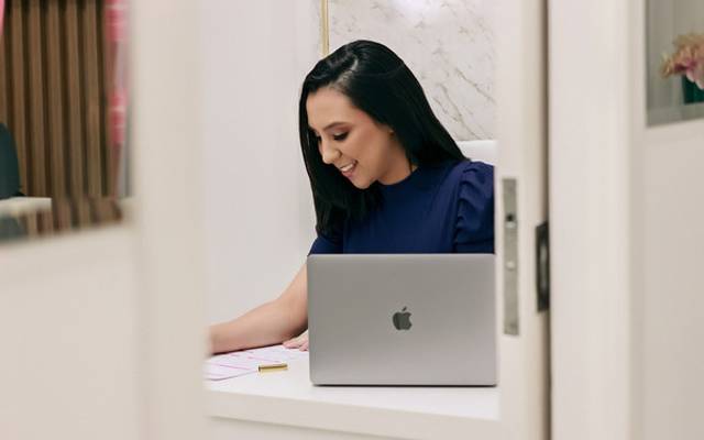 Figurino Ideal para seu Ensaio Corporativo: Um Guia Prático