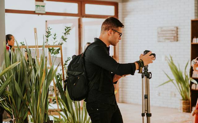 O que devo saber antes de escolher o fotógrafo para um evento corporativo?