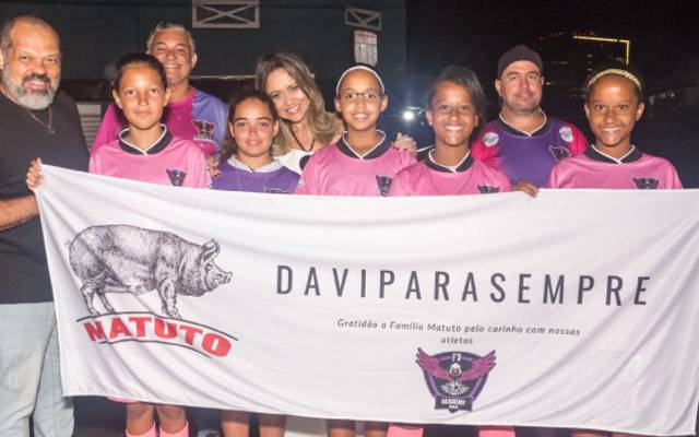 Projeto “Embaixadores de MG” apoia time F9 de futebol feminino