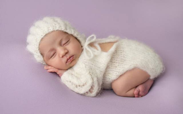 Quando fazer ensaio newborn? 
Entenda o melhor momento.