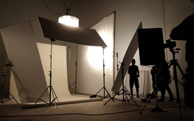 Conceitos Básicos e Práticos do Cinema para Melhorar a Iluminação dos seus Vídeos