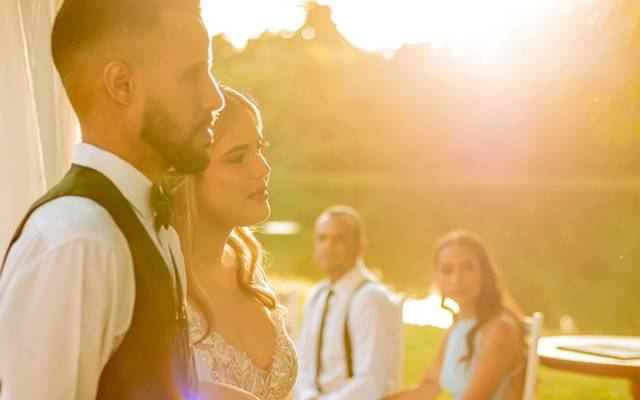 Como Escolher o Fotógrafo de Casamento Perfeito: Dicas e Tudo o que Você Precisa Saber