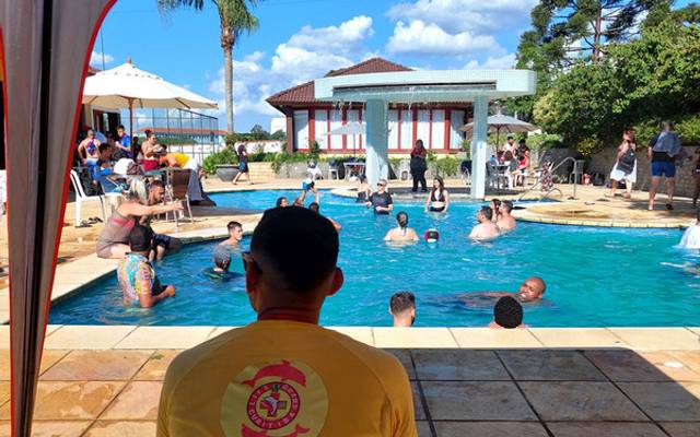 Prestação de serviço de Guarda-Vidas. 