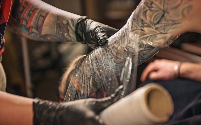 Cuidados pós-tatuagem: 7 dicas preciosas para cuidar da sua pele.