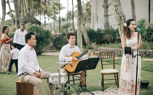 Dicas para escolher as músicas para a cerimônia e festa de casamento.