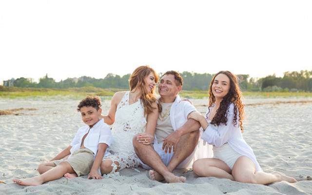 Why Investing in Family Photography Is One of the Best Gifts You Can Give Your Family