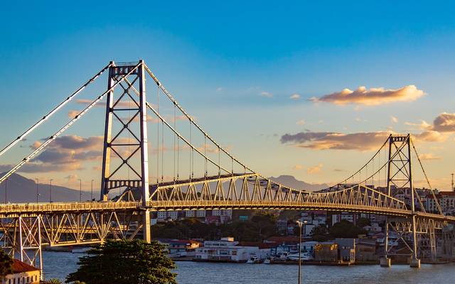 Avanços na Regularização Fundiária Urbana em Santa Catarina: Um Modelo para o Brasil