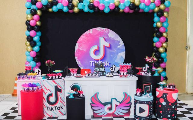 🎉 Tema TikTok para festa de 8 anos da Malu – Inspiração para aniversário infantil em Araraquara