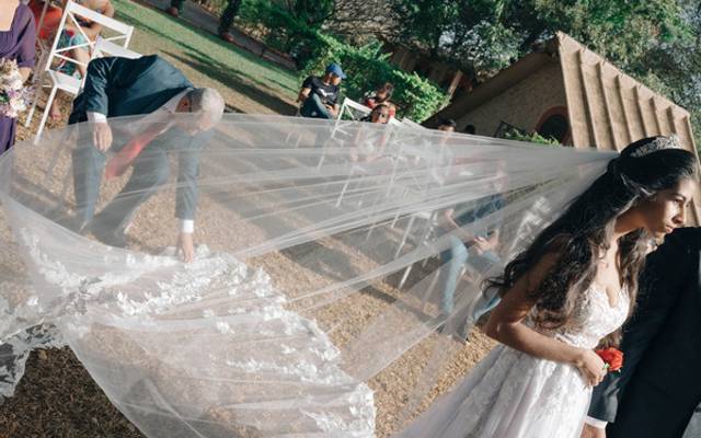 Quem são os personagens do casamento além dos noivos?
