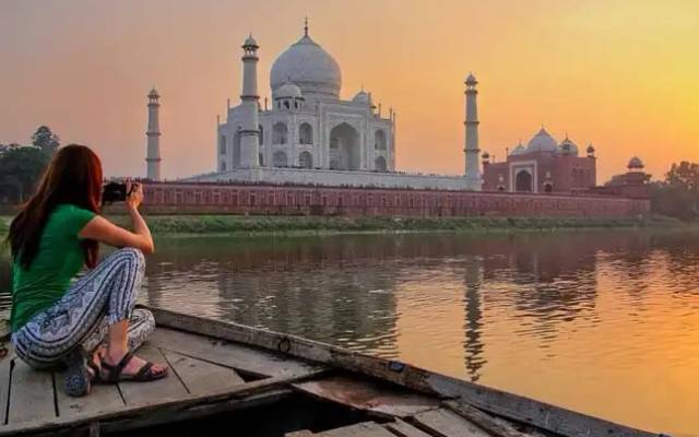 Same Day Agra Tour by Train – A Fast and Comfortable Taj Mahal Experience with TripTajMahal
