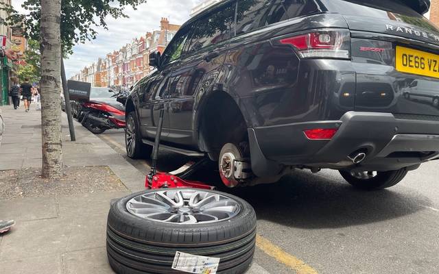 24/7 Emergency Tyre Fitting: How It Works in Birmingham