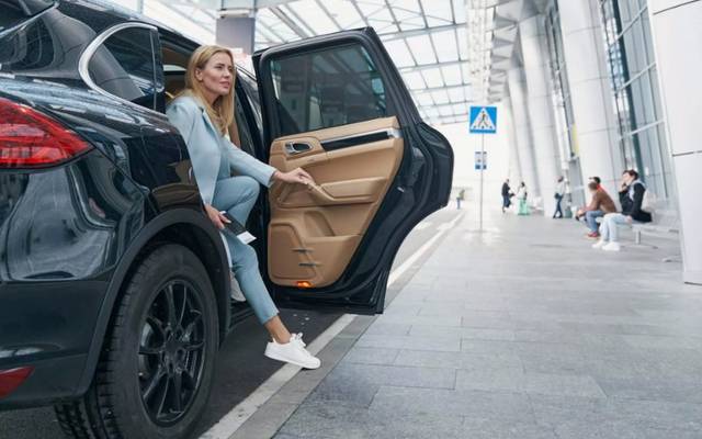 Airport Taxi to Bristol: Reliable Transfers for Business