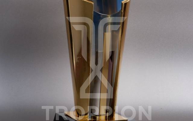 99% Orang Salah! Ini Cara Memilih Piala Bergilir yang Bikin Acara Makin Bergengsi