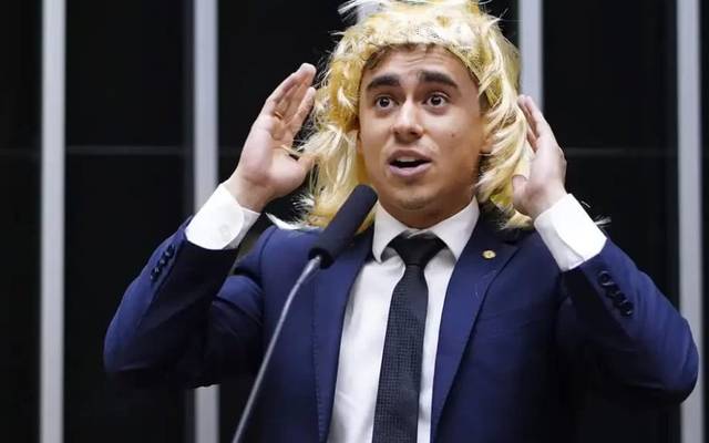 JUSTIÇA CONDENA DEP. NICOLAS POR DISCURSO TRANSFÓRBICO NA CÂMARA 