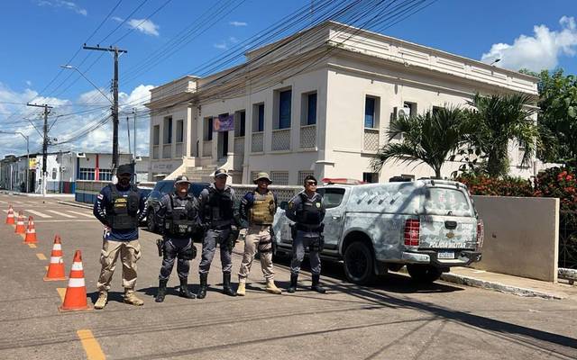 Polícia Militar e Detran realizam operação de trânsito em Humaitá