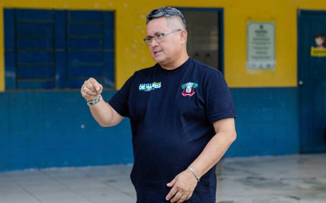 Vereador Sargento de Macedo solicita caminhão-pipa e instalação de redutor de velocidade no Distrito de Realidade