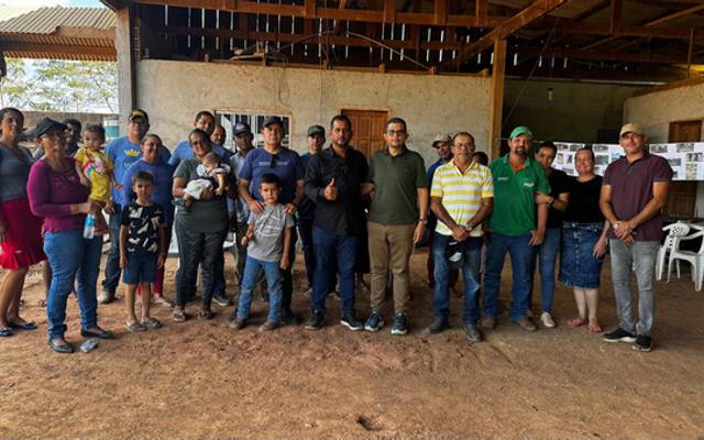 Deputado João Luiz visita comunidades do Matupi 180 e aldeias da BR-230