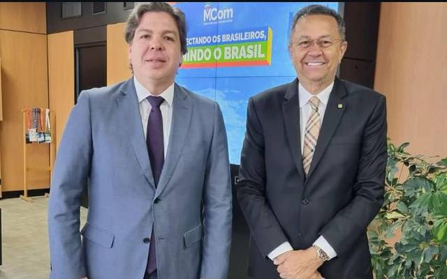 Deputado Silas Câmara se reúne com ministro das Comunicações para tratar sobre ampliação da Infovia do Rio Solimões 