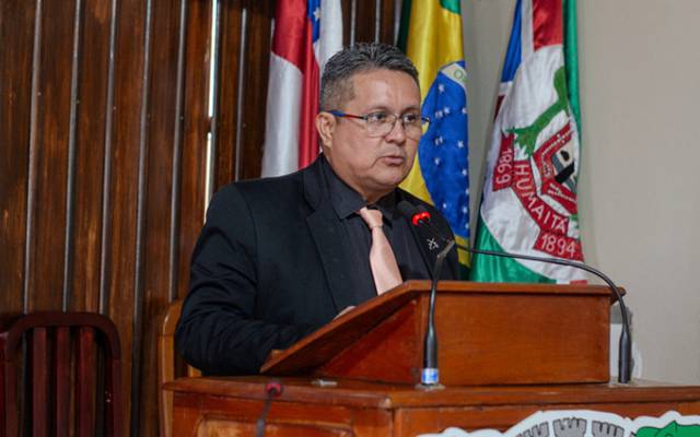 Sargento de Macedo vota a favor da alteração da tabela salarial dos secretários escola da SEMED