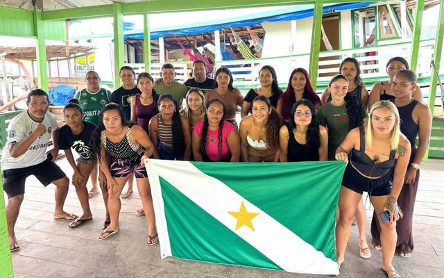Seleção feminina de Canutama viaja para Humaitá para estreia histórica na Copa da Floresta da Amazônia