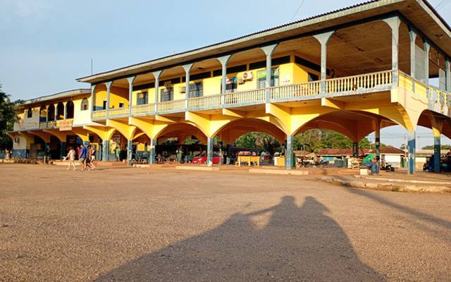 Rodoviária de Humaitá está distante de ser cartão postal da cidade.