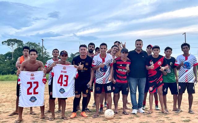 Vereador Dr. Amadeu Neto participa de torneio e reforça compromisso com a comunidade