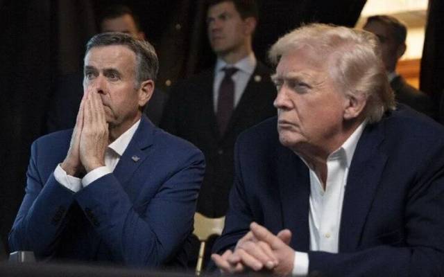 EUA divulgam fotos de Trump assistindo à operação na Venezuela; veja