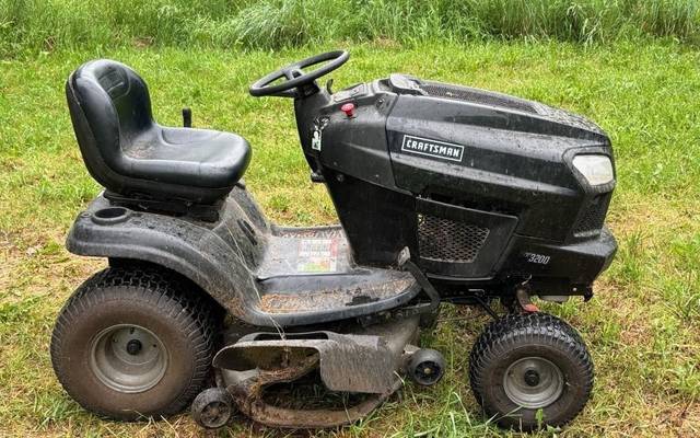 How I Fixed My Craftsman Tractor Problem with a New Battery