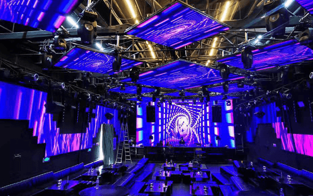 How Many Moving Head Lights Do You Need for Your Stage Size? (Layout & Design Guide)