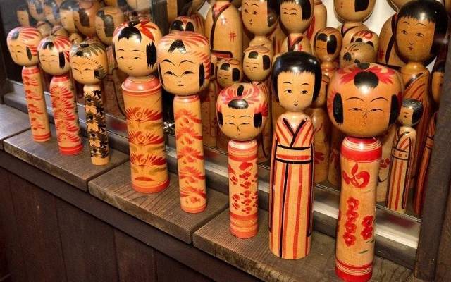 Japan Handicrafts Market Size, Share, Growth, and Forecast 2025-2033