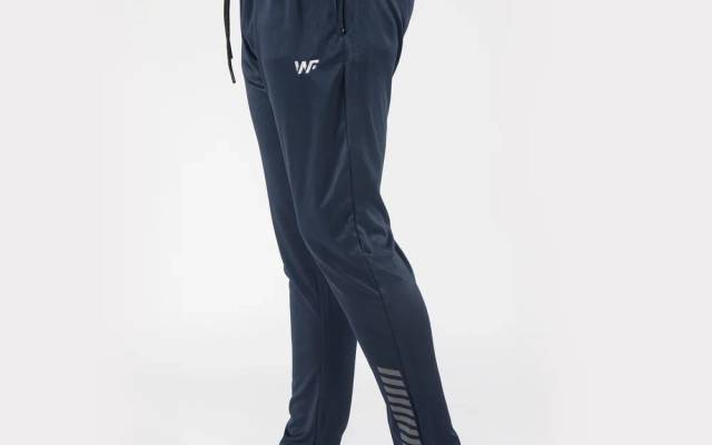 Lightweight Summer Trousers for Men for Comfort and Style