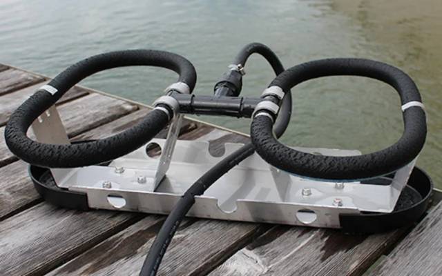 How Aeration Helps Reduce Algae & Improve Water Clarity