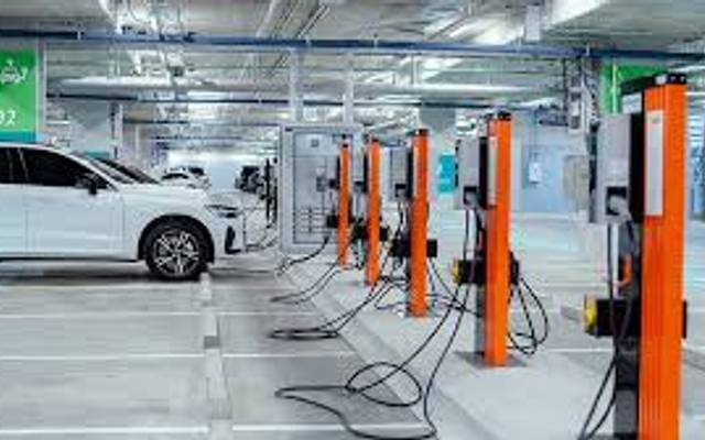 India Electric Vehicle Market Share, Demand, Trends and Forecast Report 2025-2033
