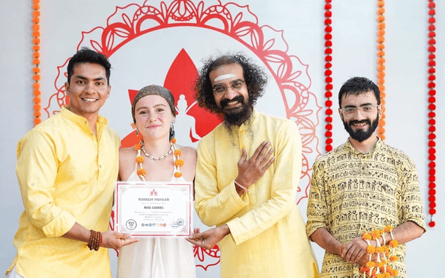 Corso Online Insegnante Yoga: Formazione Completa per il Futuro dello Yoga