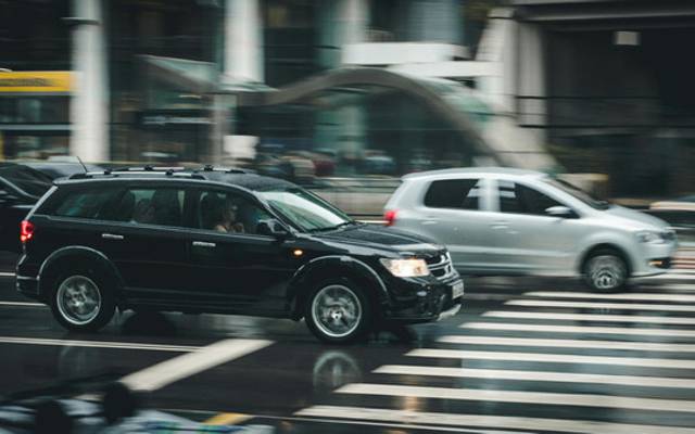 Alquiler de coches entre particulares: cuánto puedes ahorrar realmente en Madrid y cómo conseguir descuentos extra