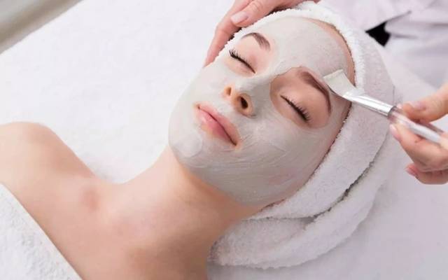 Does a Deep Cleansing Facial Remove Blackheads?