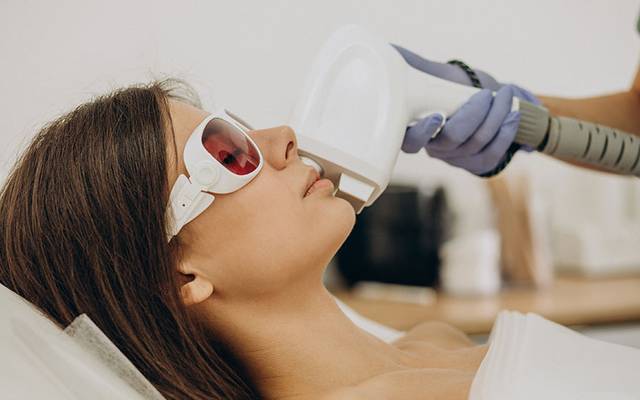 What Is the Difference Between Laser Hair Bleaching and Removal?