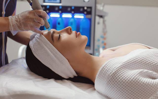How Does Skin Tightening Treatment Contribute to Skin Health?