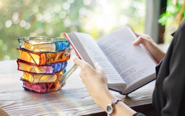 NovelSip Review: A Fresh Take on Sipping, Reading, and Relaxing