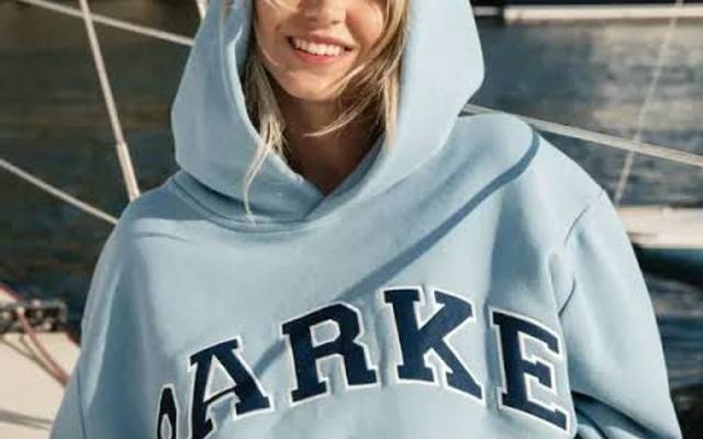 Parke T-Shirt: A Modern Expression of Style, Comfort, and Everyday Confidence