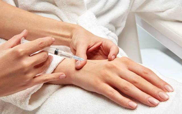 What Is the Purpose of Hand Rejuvenation?